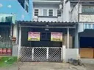 For sale 2 bed townhouse in Khlong Luang, Pathum Thani