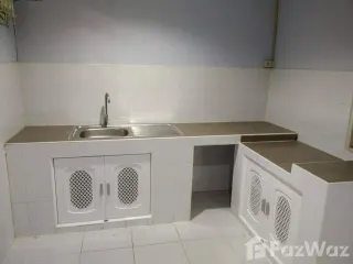 For sale 2 bed townhouse in Khlong Luang, Pathum Thani