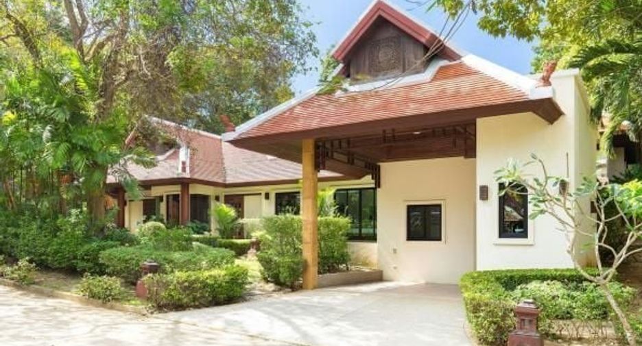 For sale 3 bed villa in Mueang Phuket, Phuket