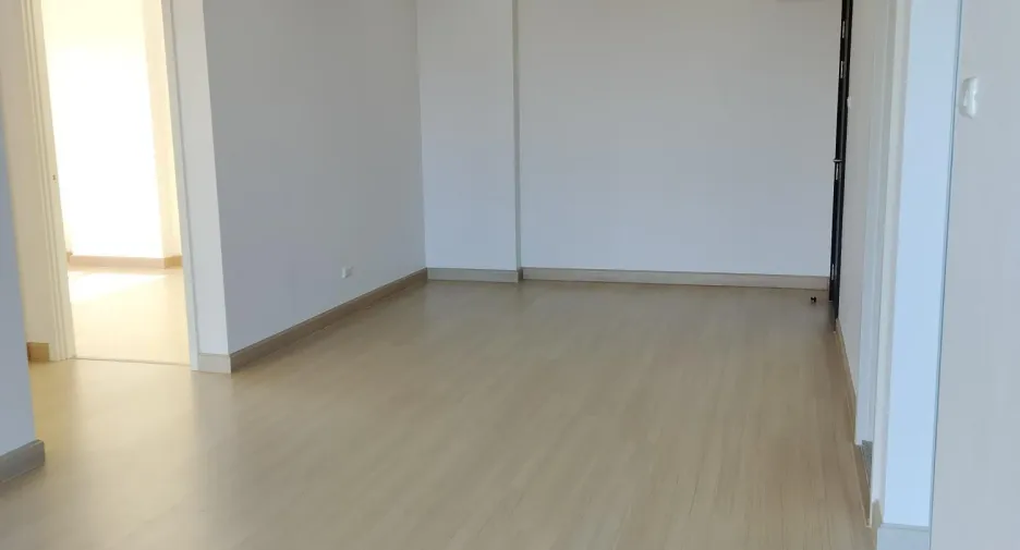 For sale 2 Beds condo in Chom Thong, Bangkok