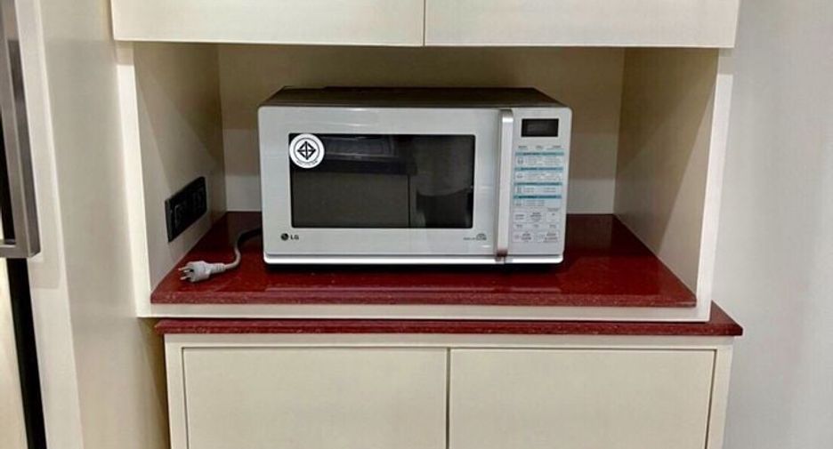 For rent 4 Beds condo in Khlong Toei, Bangkok