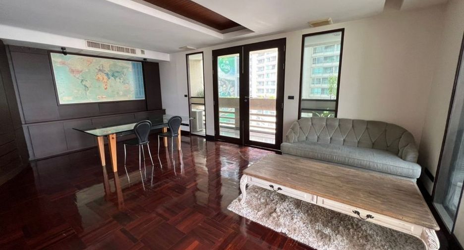 For rent 4 Beds condo in Khlong Toei, Bangkok