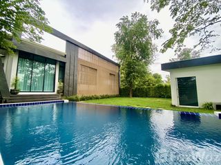For sale 4 bed villa in Mueang Lamphun, Lamphun
