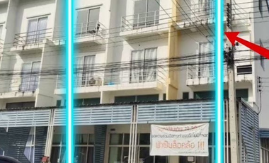 ให้เช่า 9 เตียง ทาวน์เฮ้าส์ ใน ธัญบุรี, ปทุมธานี