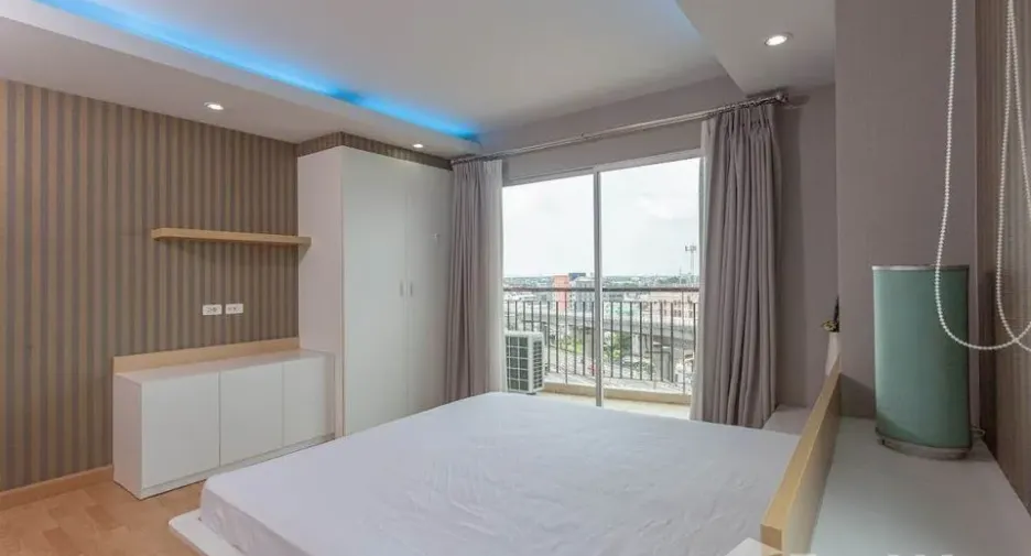 For sale 2 Beds condo in Bangkok Yai, Bangkok