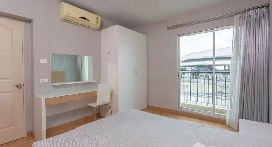 For sale 2 Beds condo in Bangkok Yai, Bangkok