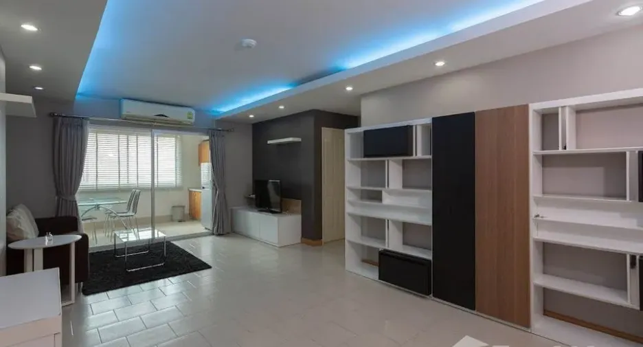 For sale 2 Beds condo in Bangkok Yai, Bangkok