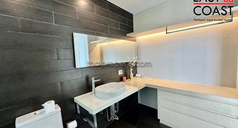 For sale 3 ベッドルーム condo in Bang Lamung, Chonburi