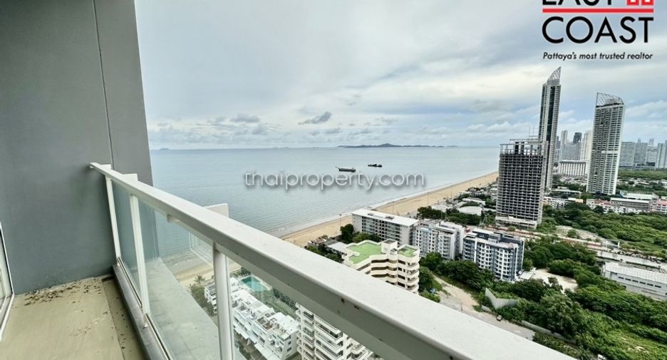 For sale 3 ベッドルーム condo in Bang Lamung, Chonburi