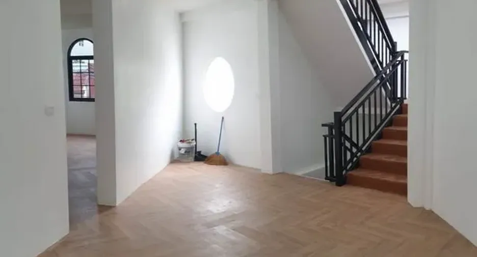 For rent and for sale office in Bang Na, Bangkok