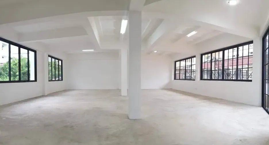 For rent and for sale office in Bang Na, Bangkok