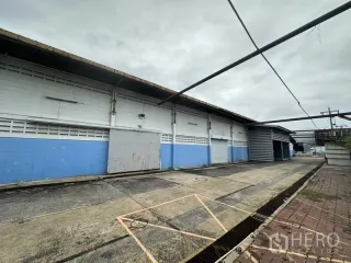For sale warehouse in Khlong Luang, Pathum Thani