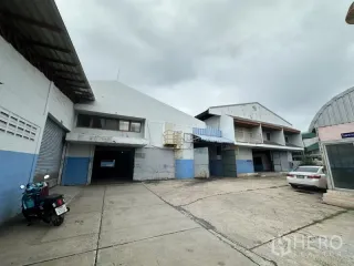 For sale warehouse in Khlong Luang, Pathum Thani