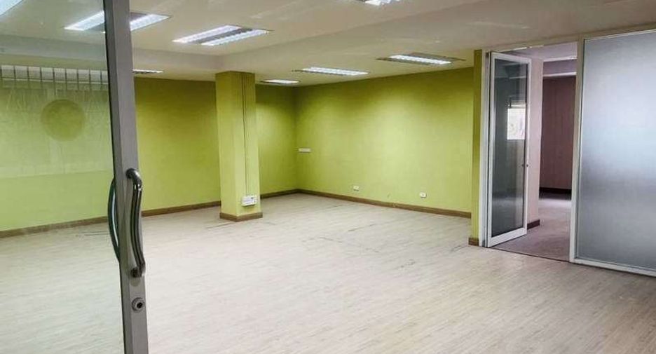 For sale 1 bed office in Huai Khwang, Bangkok