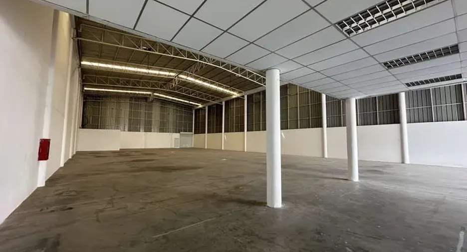出租 仓库 在 Khlong Luang, Pathum Thani