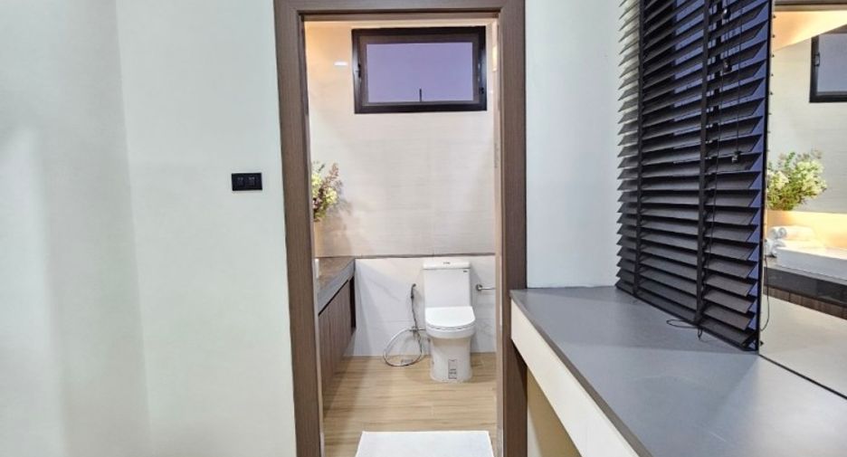 À vendre 4 chambres maison à Bang Lamung, Chonburi