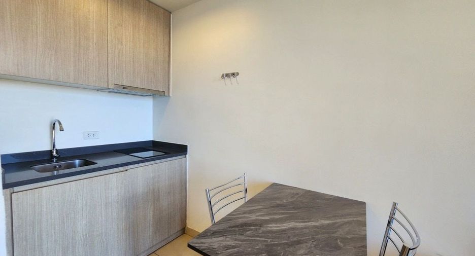 À louer et à vendre 1 chambre condo à Bang Lamung, Chonburi