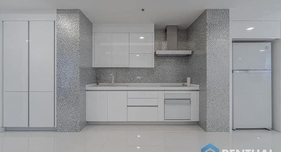 For sale 3 bedrooms condo in Sattahip, Chonburi