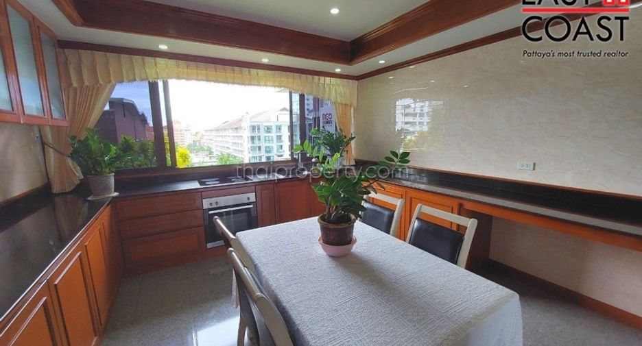 For sale 2 bedrooms condo in Jomtien, Pattaya