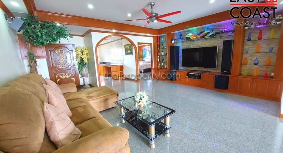For sale 2 bedrooms condo in Jomtien, Pattaya