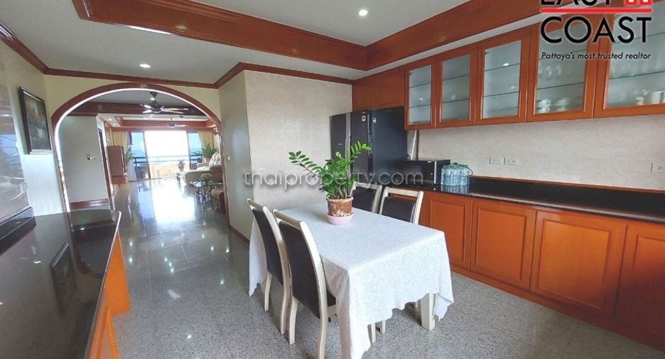 For sale 2 bedrooms condo in Jomtien, Pattaya