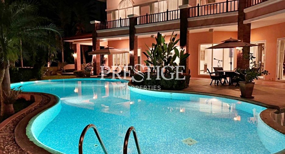 Casa en venta de 4 habitaciones en Bang Lamung, Chonburi