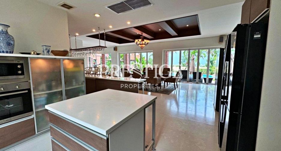 Casa en venta de 4 habitaciones en Bang Lamung, Chonburi