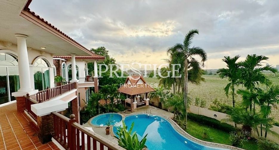 Casa en venta de 4 habitaciones en Bang Lamung, Chonburi