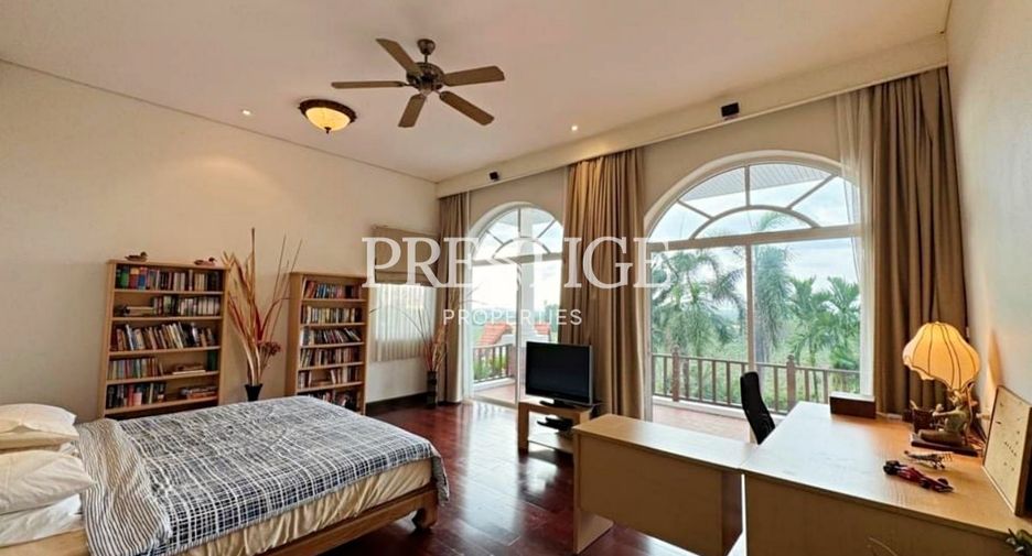 Casa en venta de 4 habitaciones en Bang Lamung, Chonburi