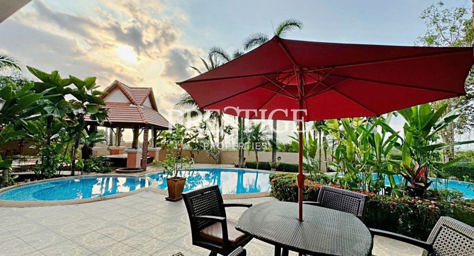 Casa en venta de 4 habitaciones en Bang Lamung, Chonburi