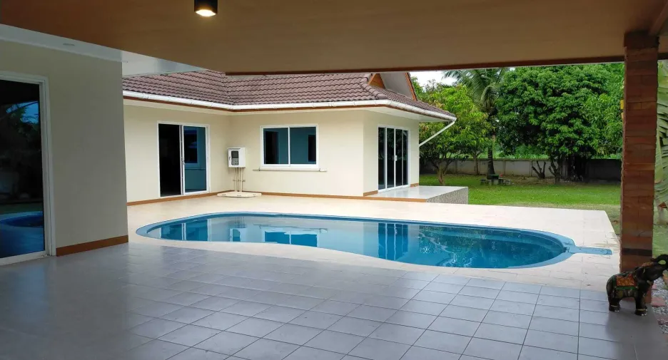 For rent 3 Beds villa in Nong Han, Udon Thani