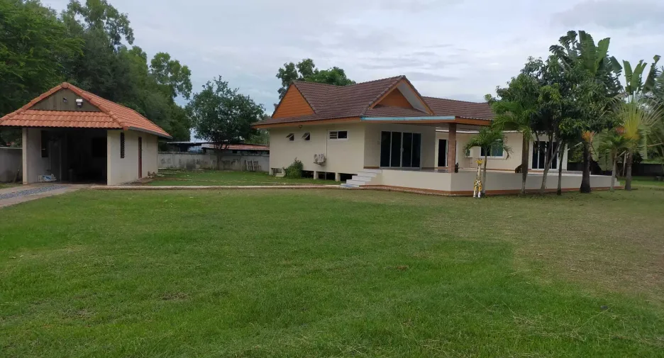 For rent 3 Beds villa in Nong Han, Udon Thani