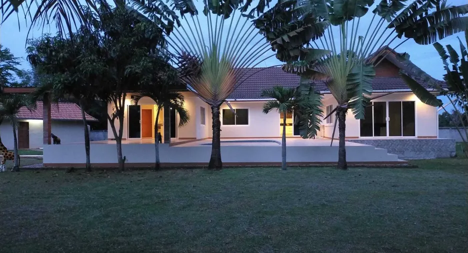 For rent 3 Beds villa in Nong Han, Udon Thani
