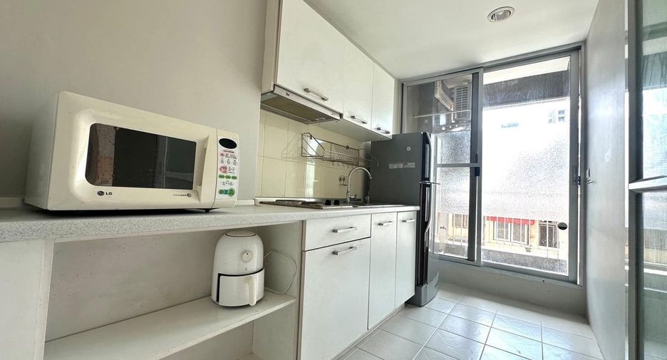 For sale 1 Beds condo in Phaya Thai, Bangkok