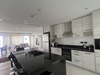 For sale 3 bed condo in Kathu, Phuket