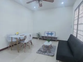 For sale 3 bed townhouse in Mueang Phitsanulok, Phitsanulok