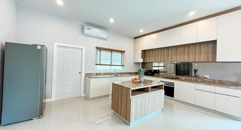 Haus zum Kauf mit 3 Zimmer in Huay Yai, Pattaya