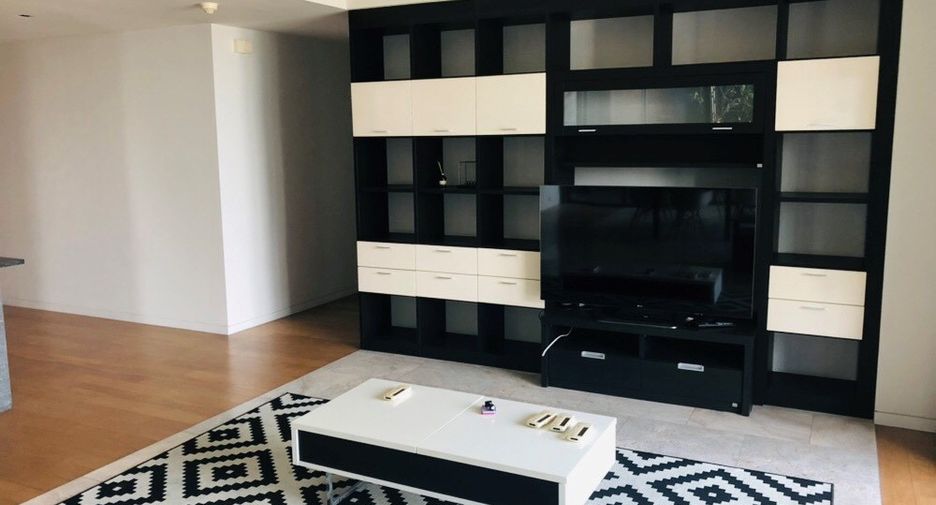 For rent and for sale 3 bedrooms condo in Sathon, Bangkok