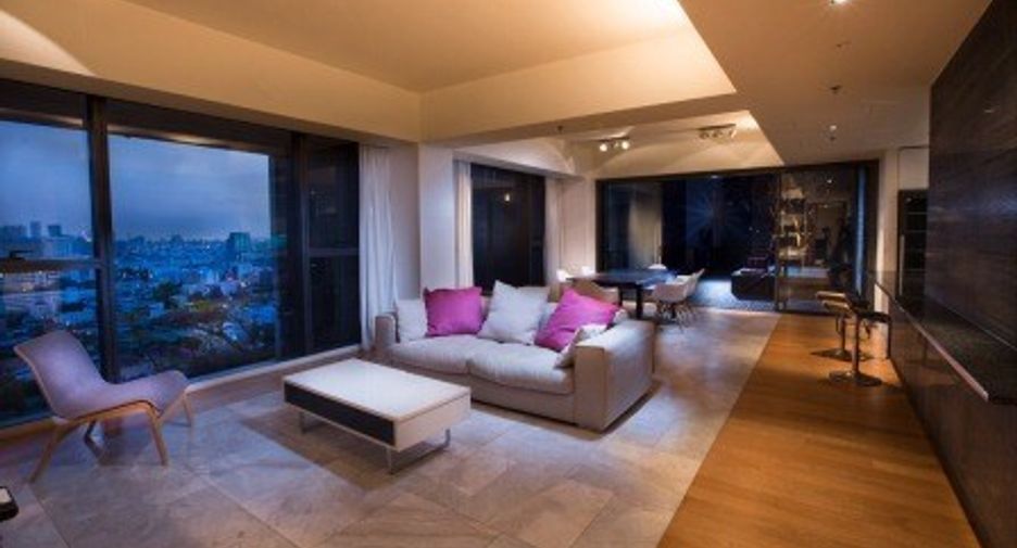 For rent and for sale 3 bedrooms condo in Sathon, Bangkok