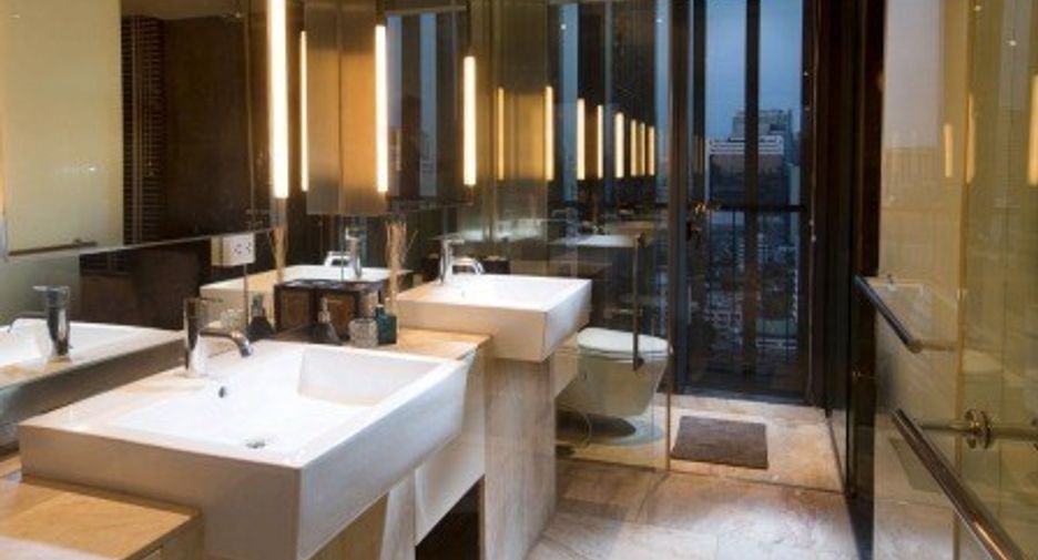 For rent and for sale 3 bedrooms condo in Sathon, Bangkok