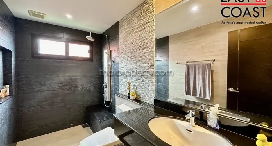 À vendre 2 chambres maison à Bang Lamung, Chonburi