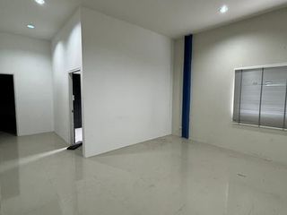 For rent warehouse in Krathum Baen, Samut Sakhon