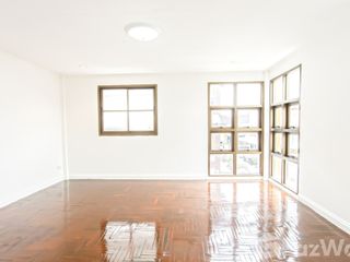 For sale 3 bed townhouse in Lat Phrao, Bangkok
