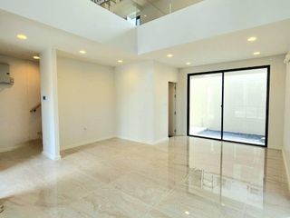 For sale 3 Beds house in Yan Nawa, Bangkok