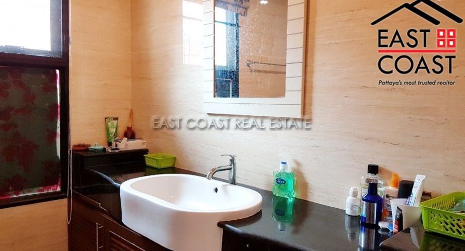 Casa en venta de 4 habitaciones en Bang Lamung, Chonburi