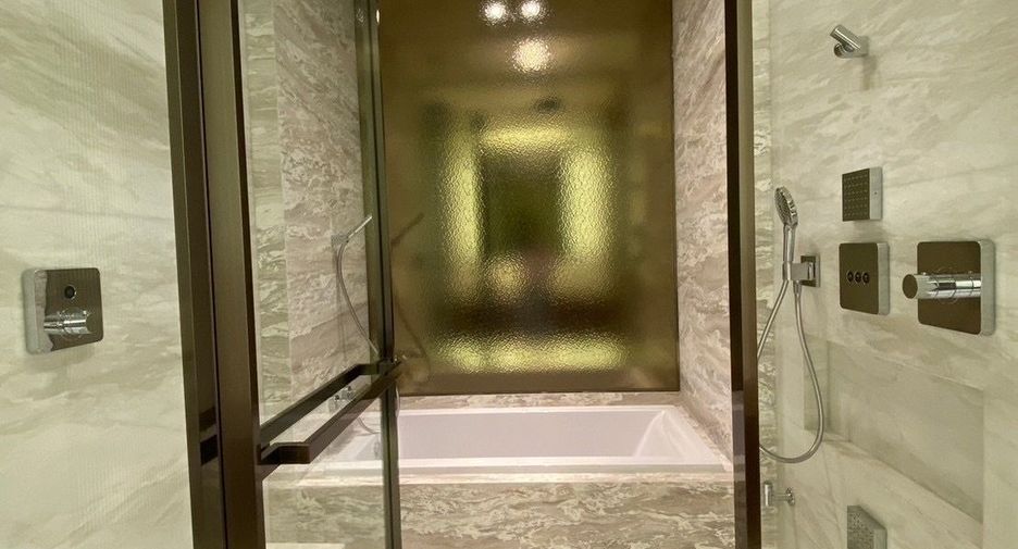 For rent 1 Beds condo in Pathum Wan, Bangkok