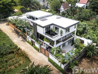 For sale 5 bed villa in Mueang Phuket, Phuket