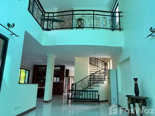 For sale 5 Beds house in Ratchathewi, Bangkok