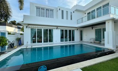 For sale 4 Beds villa in Jomtien, Pattaya