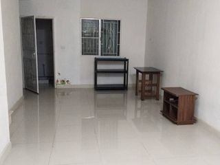 For rent 3 bed townhouse in Mueang Pathum Thani, Pathum Thani